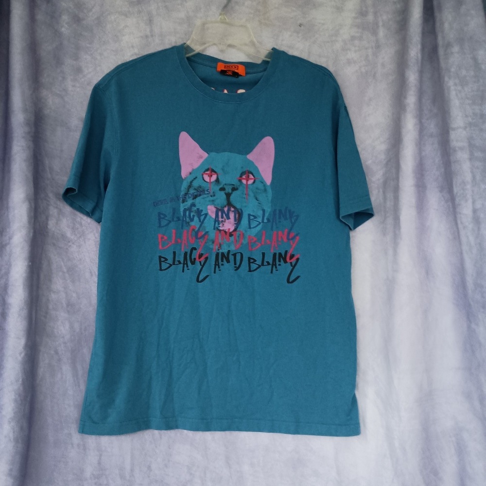 INXX StreetLab Black and Blank Embroidered Cat Graphic Tee